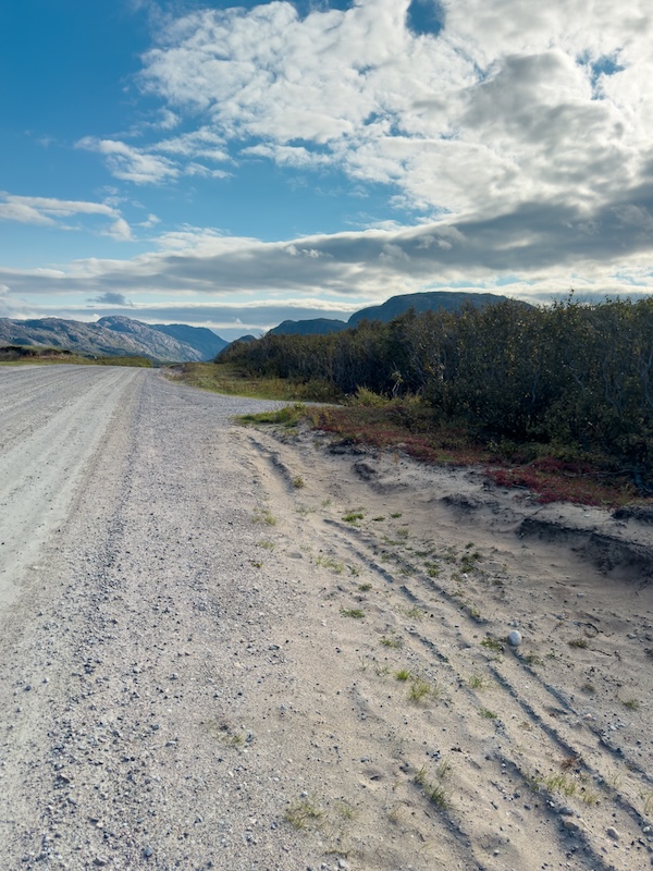 sandiger Boden an der König Oscar II Kapelle